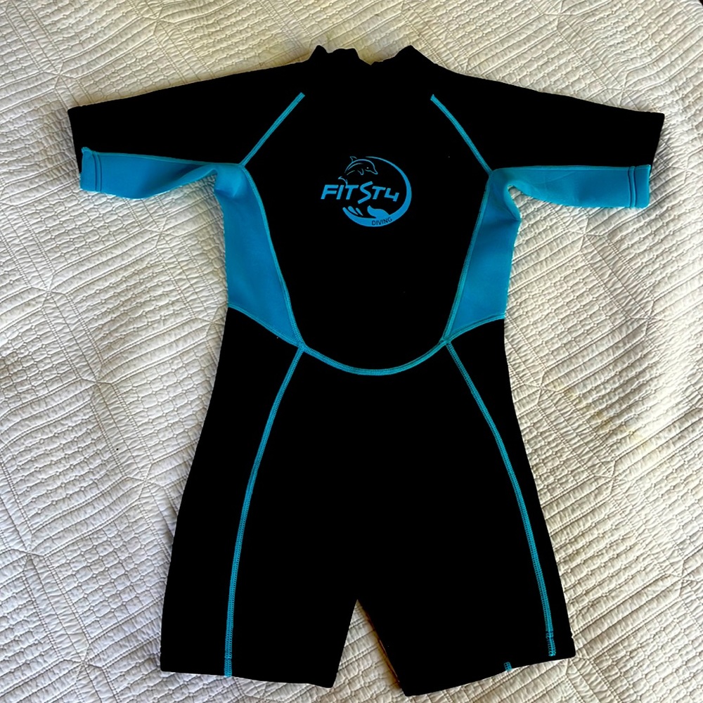 FitsT4 Kids Shorty Wetsuit 2.5 mm- Size M